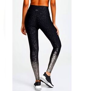 Beyond Yoga Black and Silver Speckled Leggings Xs . Excellent Condotion